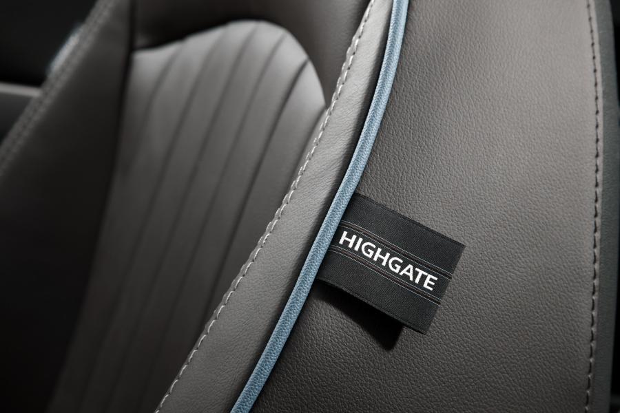  Mini Cooper S Cabrio Highgate 2012 года  (фото 13 из 30)